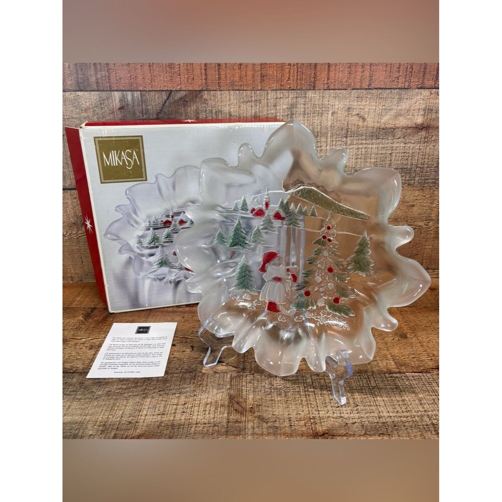 Mikasa Christmas Tree Glass Bon Bon Candy Dish 9.5" Holiday Landscape